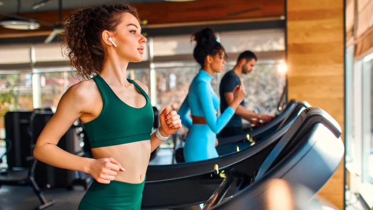 A Treadmill Exercise Routine Provides Advantages for Your Health